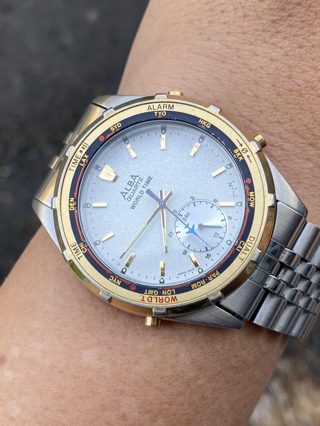 SEIKO ALBA Quartz World time V602-7010 watch Alarm