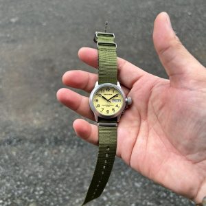 Men's vintage Seiko Alba Field Gear 10 Bar Steel Wristwatch V743