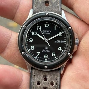 VINTAGE SEIKO QUARTZ SILVERWAVE 6433-6010