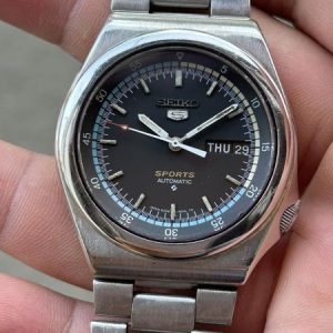 Seiko 5 Sports automatic 6309-604A day date /case no.984614 ,made in Japan .
