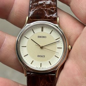 Seiko Dolce Quartz Watch 5E61-0A20 / case no.670509, made in Japan.
