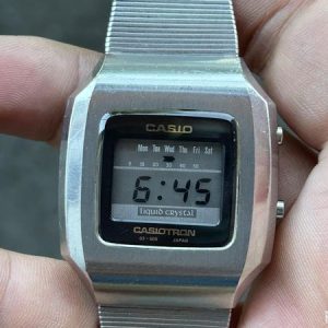 2/1976 CASIOTRON Liquid Crystal 03-502 , made in Japan.