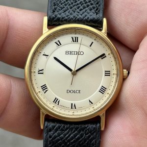 Seiko Dolce Quartz 8J41-0AC0 Vintage watch / Case no.280194, made in Japan.