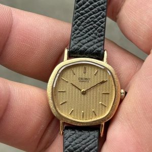 Seiko lady Quartz watch 2320-6000/ case no.064370 14k Base St.Steel back St.Steel Authentic , made in Japan.