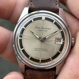 Seiko Sportsman Calendar hand winding 17 jewels 6602-9981 / case no.6106520 , made in Japan.