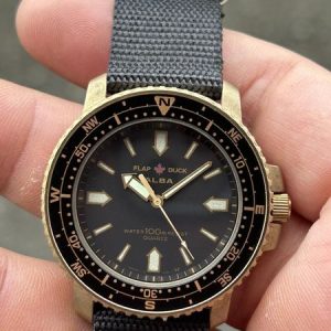 Seiko Alba Quartz Watch "Flap Duck" 36mm Y101-6050/ case no.350765, made in Japan.