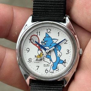 SEIKO ALBA antique Disney Mickey Mouse watch Y561-6000 / case no.006171 , made in Japan.