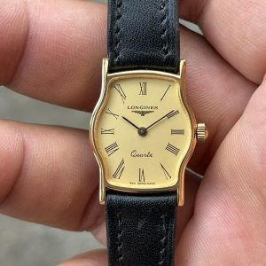 Vintage Longines Lady Quartz watch Stainless Steel back case no.20538191 , Swiss made .