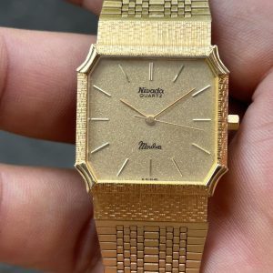 Nivada Moulva quartz watch GP Stainless Steel back / case no.3140366 , swiss made.