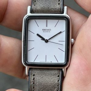 Seiko Tank Quartz watch 9021-5070 POP BORP BEZEL, BACK/ case no.4N4499 , made in Japan.