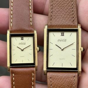 Set Coca Cola tank Quartz Watch BASE METAL BEZEL STAINLESS STEEL BACK, made in Japan.