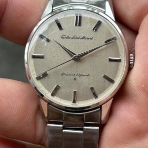 Seiko Lord Marvel Diashock 23 jewels 15023E SD dial hand winding watch , made in Japan.