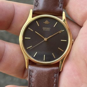 SEIKO QUARTZ Watch MEN 2K01-0010 / case no.0D3572 , made in Japan .