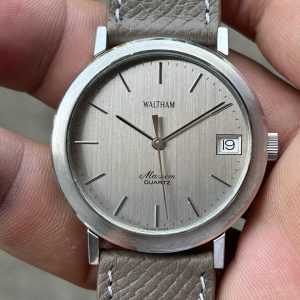 Waltham Maxim Quartz watch W7E 116 , Swiss made .