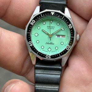 SEIKO Silverwave 2A23-012B women vintage Driver watch 1970s Green tiffany dial/ case no.460103 , made in Japan.