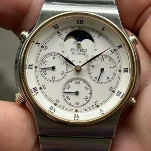 Seiko Quartz 7A48-7000 Vintage Chronograph Moon Phase Used Quartz Mens Watch / case no.488830 , made in Japan.