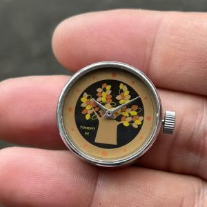 Vintage Seiko Tomony hand winding ring watch 80-1040, made in Japan.