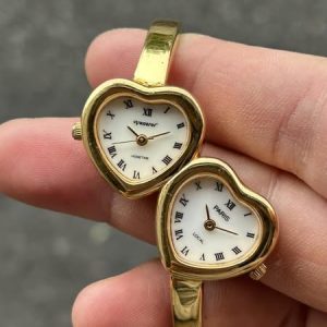 Venerer Paris Dual time quartz watch 1038 stainless steel back.