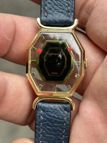 Vintage Juvenia 17 jewels hand winding Cal.1055 , Swiss made