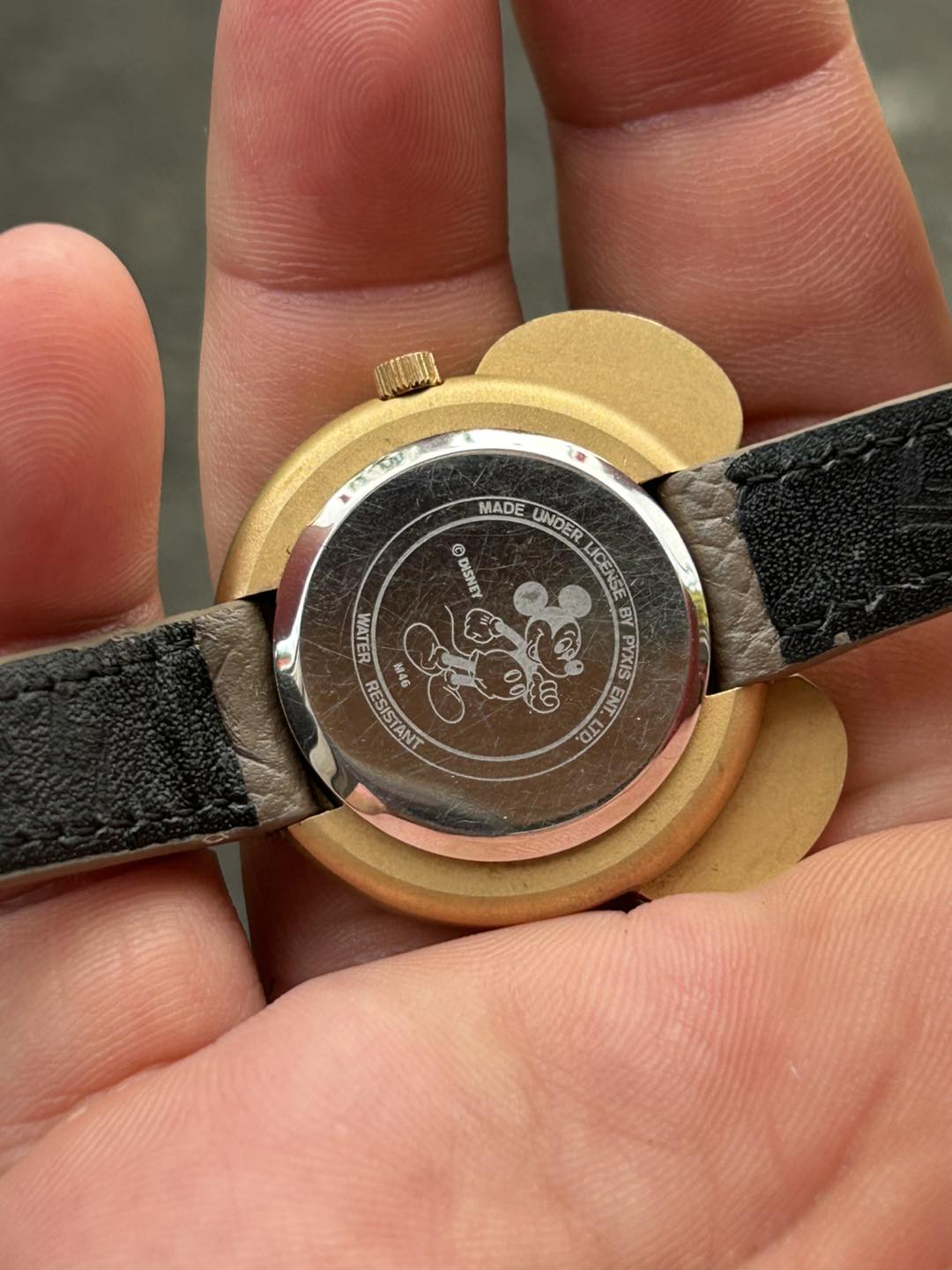 Disney – Mickey Quartz Watch M46 , made in Japan . – Long's Fine