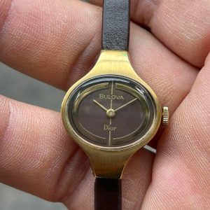 BULOVA Dior manual winding 17 jewels 4-20372, Swiss made .