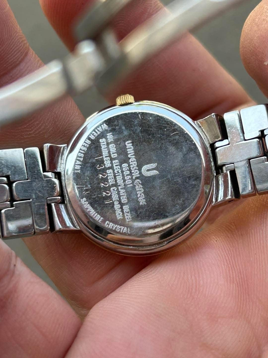 UNIVERSAL GENEVE lady Watch Quartz 656.501 / case no.132221, Swiss