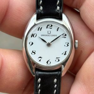Universal Geneve Ladies manual winding 17 Jewels Cal.42 842606, case no.2895842, Swiss made.