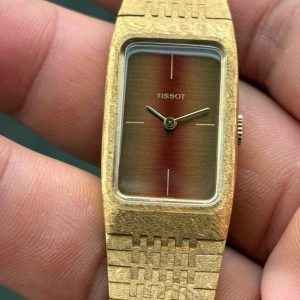 Tissot Lady manual winding watch, Swiss made .