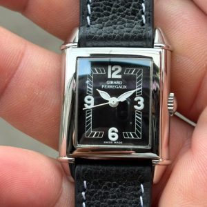 Vintage Girard Perregaux hand winding 17 jewels Cal.2409 Ref.2590, case no.1878, Swiss made.
