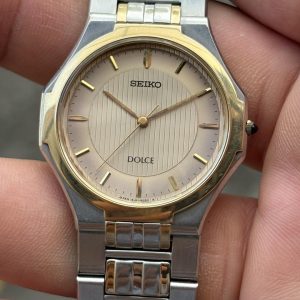 SEIKO Dolce Quartz Watch 8J41-6130 / case no.820156 , made in Japan.