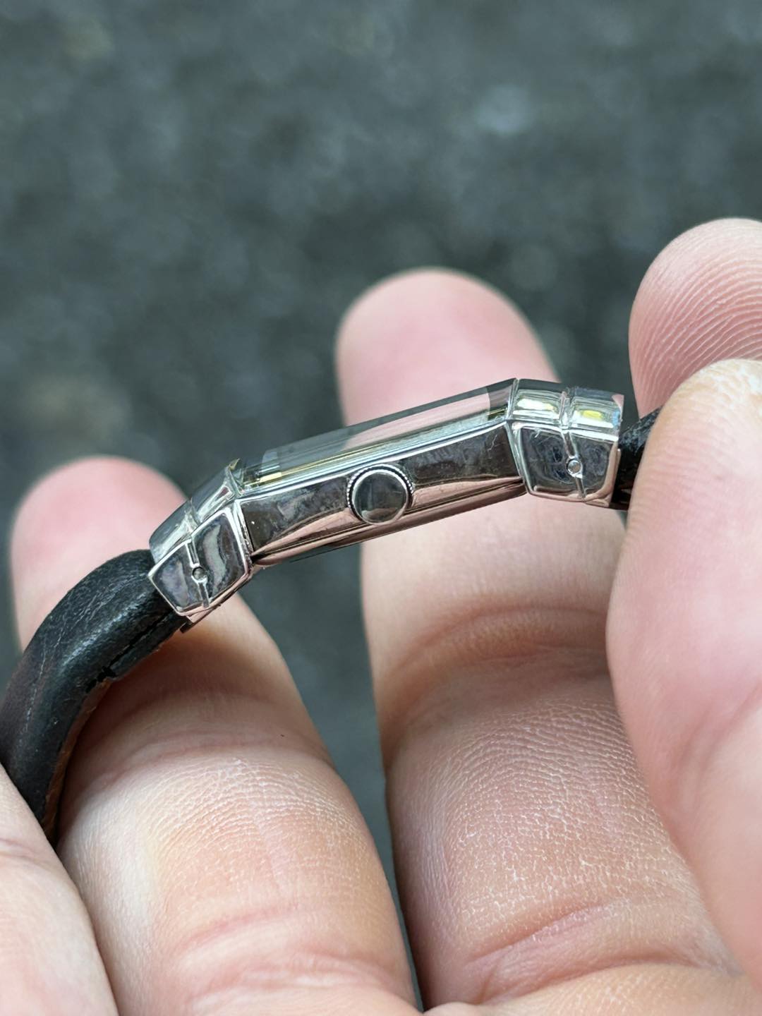 Seiko lady quartz watch 2E20-7570 /case no.892731 , made in Japan