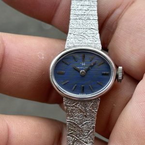 Hamilton lady manual winding vintage Watch 17 Jewels, case no.860172, Swiss made.