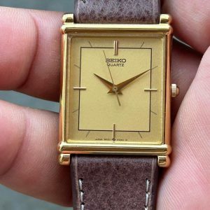 Seiko Tank Quartz watch 9021-5270/ Case no.511042 , made in Japan.