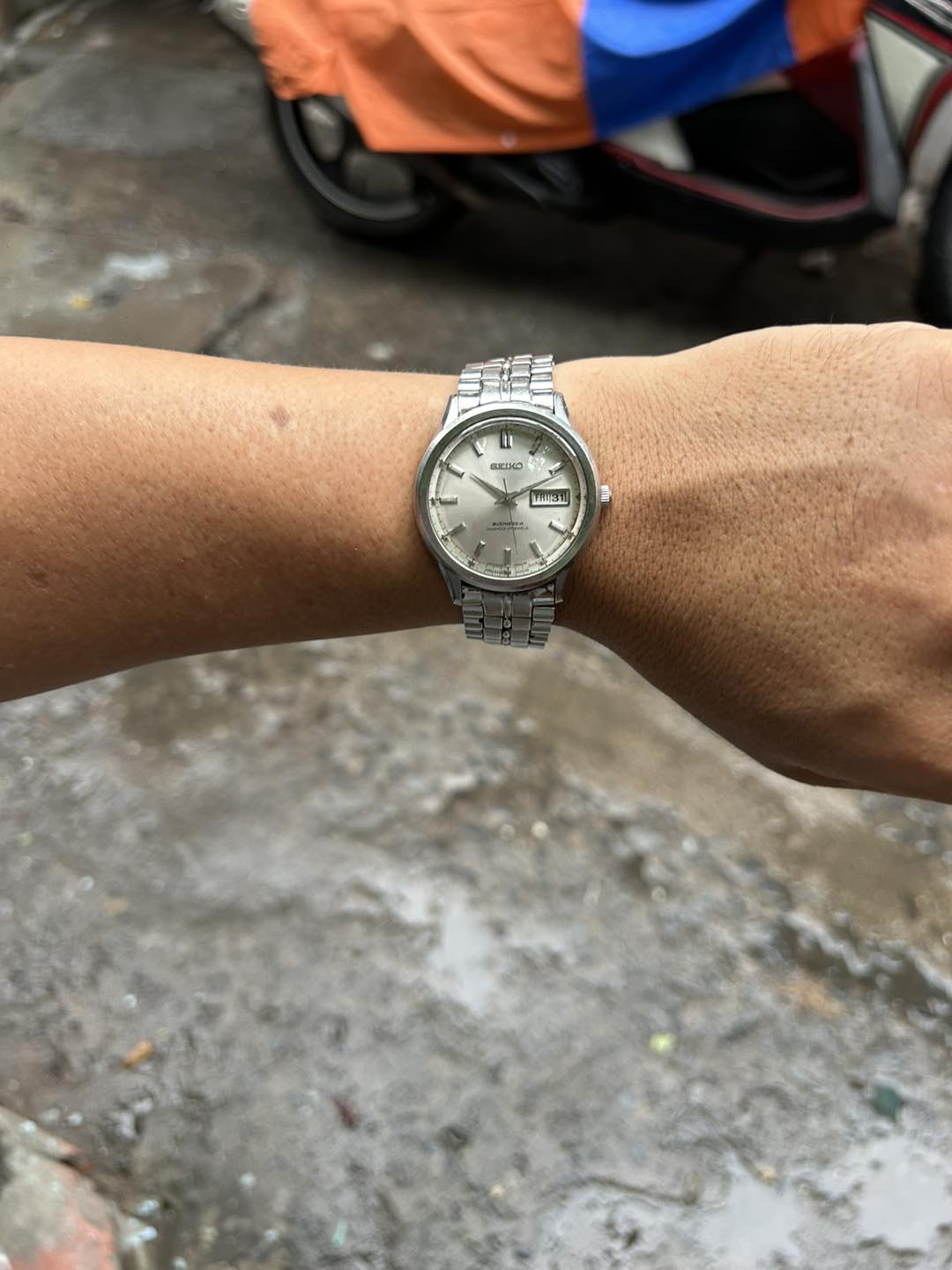 Seiko Business- A Diashock 27 jewels 8346-9000 day date