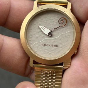 Azeka - Design by Tatuya Ishii quartz watch, made in France.
