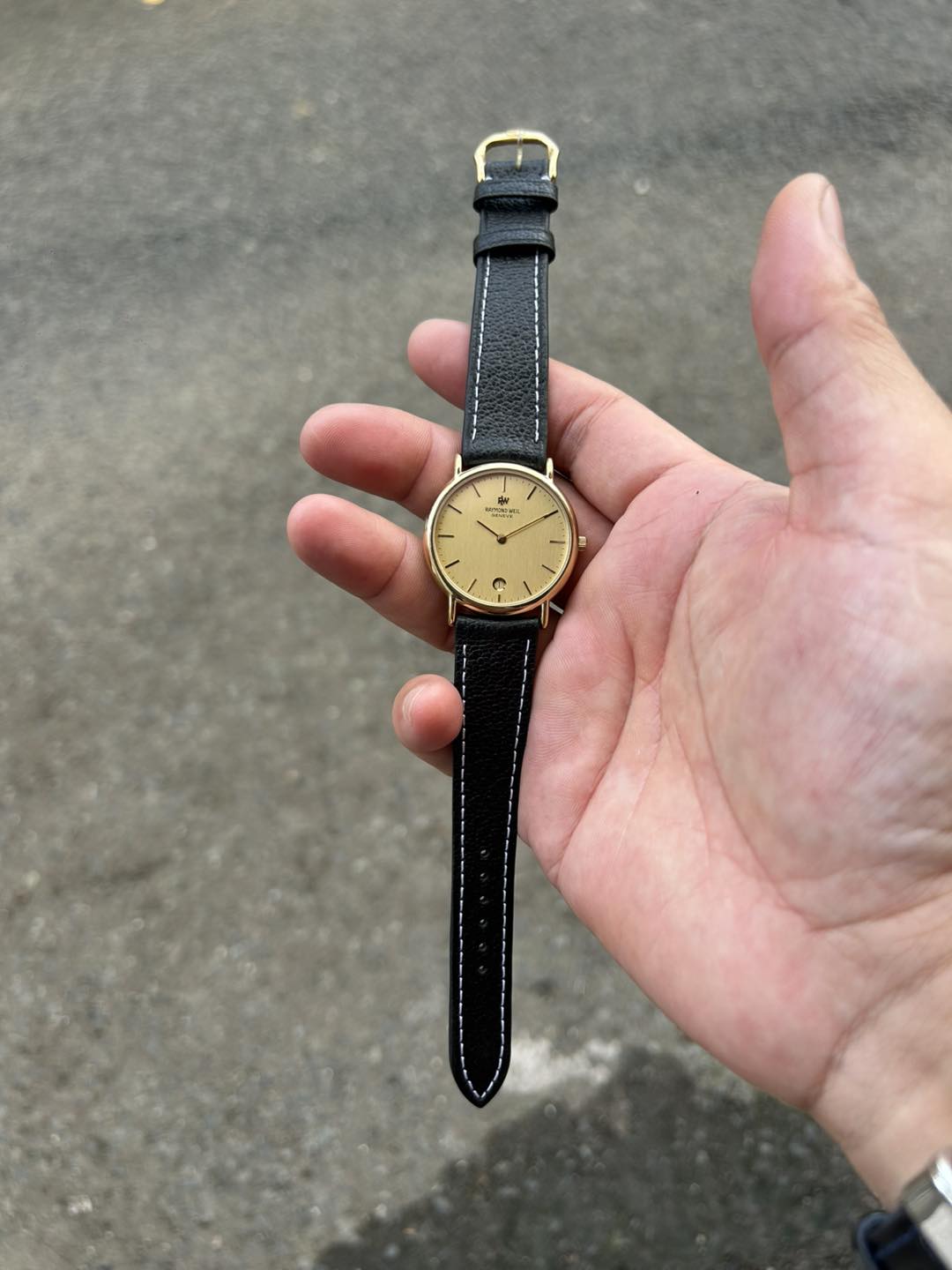 時計 RAYMOND WEIL レイモンドウィル 腕時計 クォーツ デイト レザーベルト 金色 9124-2