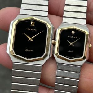 Set Waltham Quartz Watch 2116010, case no.N3B0109 and 2716010, case no.N400135, Swiss made .