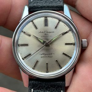 Seiko manual winding Champion 850 Alpinist Diashock 17Jewels 85899, case no.4201096 , made in Japan.