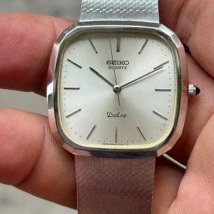 SEIKO Dolce 6030-5200 MEN’S QUARTZ WATCH / case no.180102 , made in Japan.
