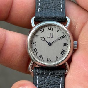 Dunhill lady Manual Winding 17 Jewels Watch 112.12818, Swiss made.