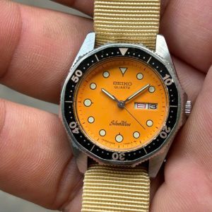 SEIKO Silverwave 2A23-012A ladies vintage Driver quartz watch/ case no.440382 , made in Japan.