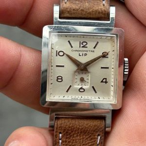 Vintage LIP chronometre tank manual winding 17 Jewels watch, case no.728304, made in France.