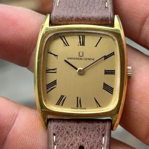 Vintage Universal Geneve Cal.42 manual winding 17 Jewels 542114, Case no.3151234 , Swiss made.