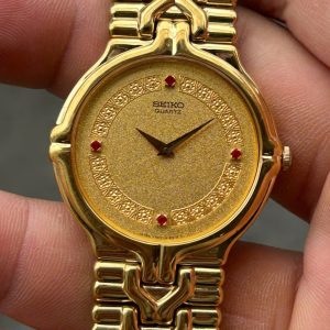 Seiko Quartz watch 7N00-6040/ case no.220951 , made in Japan.