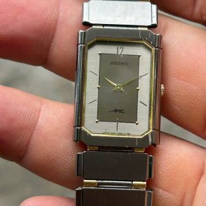 Seiko Quartz ARC 1220-5210 Man watch/ case no.552391, made in Japan.