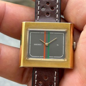 Seiko Vintage 11-3810 manual winding 21 Jewels SGP Back ST.Steel/ case no.490067, made in Japan.