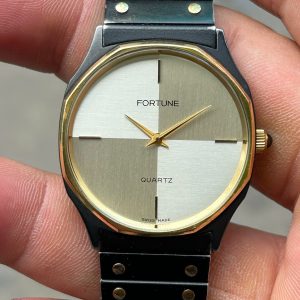 Vintage Fortune Geneve Quartz Roman Dial 51602, case no.25973, Swiss made .