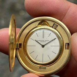 Rare Bird Audemars Piguet manual winding 18K Yellow Gold Coin Watch