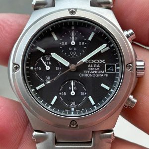 Alba Roox Chronograph Quartz watch V657-0A90, case no.121842, made in Japan.