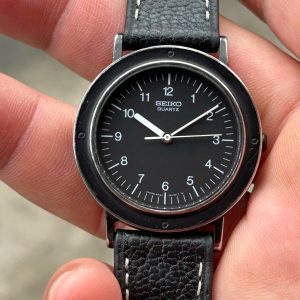 Steve Jobs - Seiko Chariot Watch Men 33mm Black Dial Black Tone 6431-6030, case no.2N7759, made in Japan.